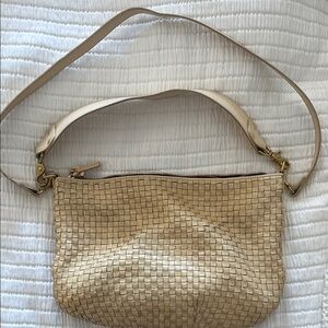 Clare V Moyen large messenger bag in buttercream 🌼